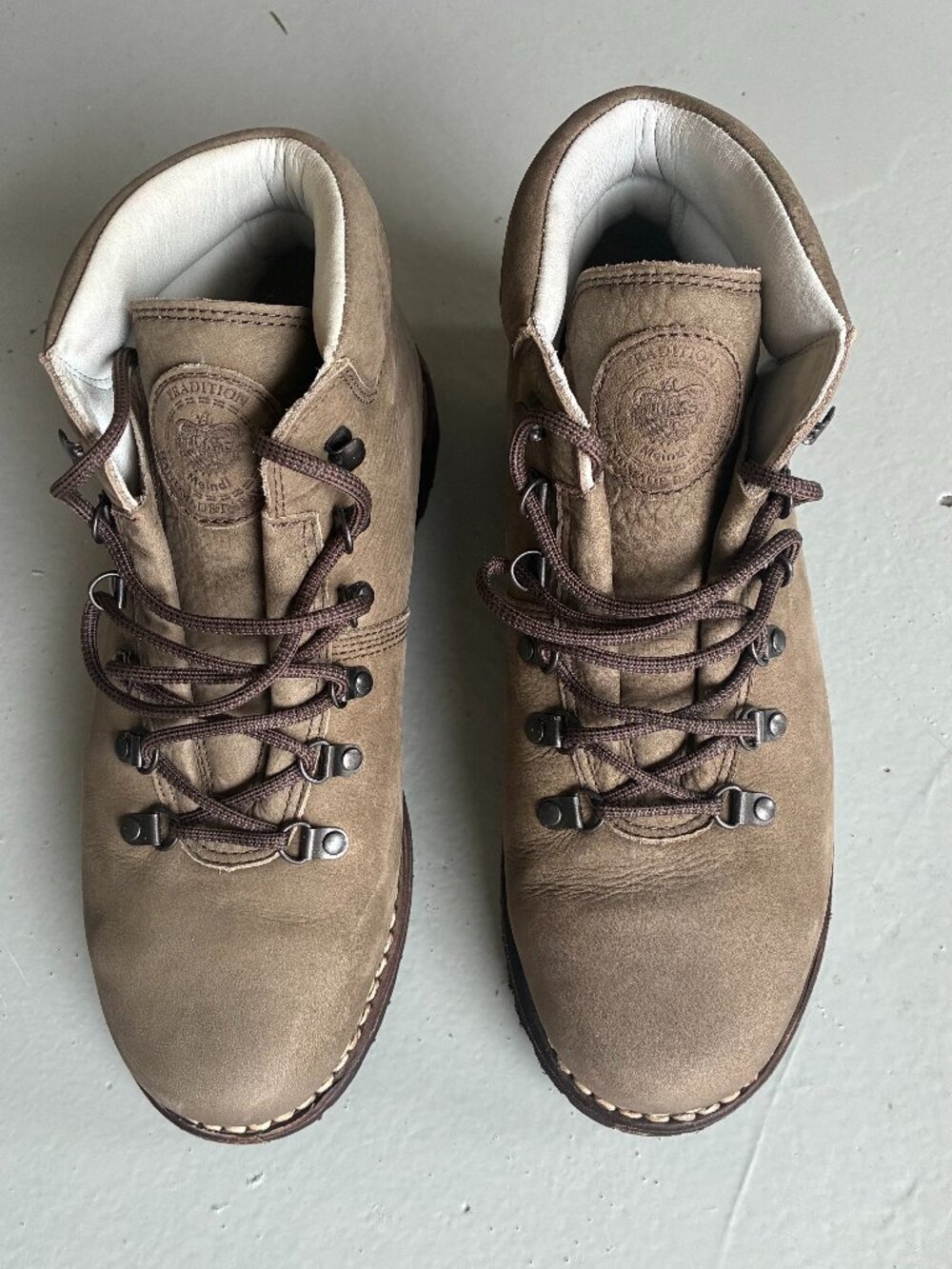 Men's Meindl Boots size EURO 42 /  US 9